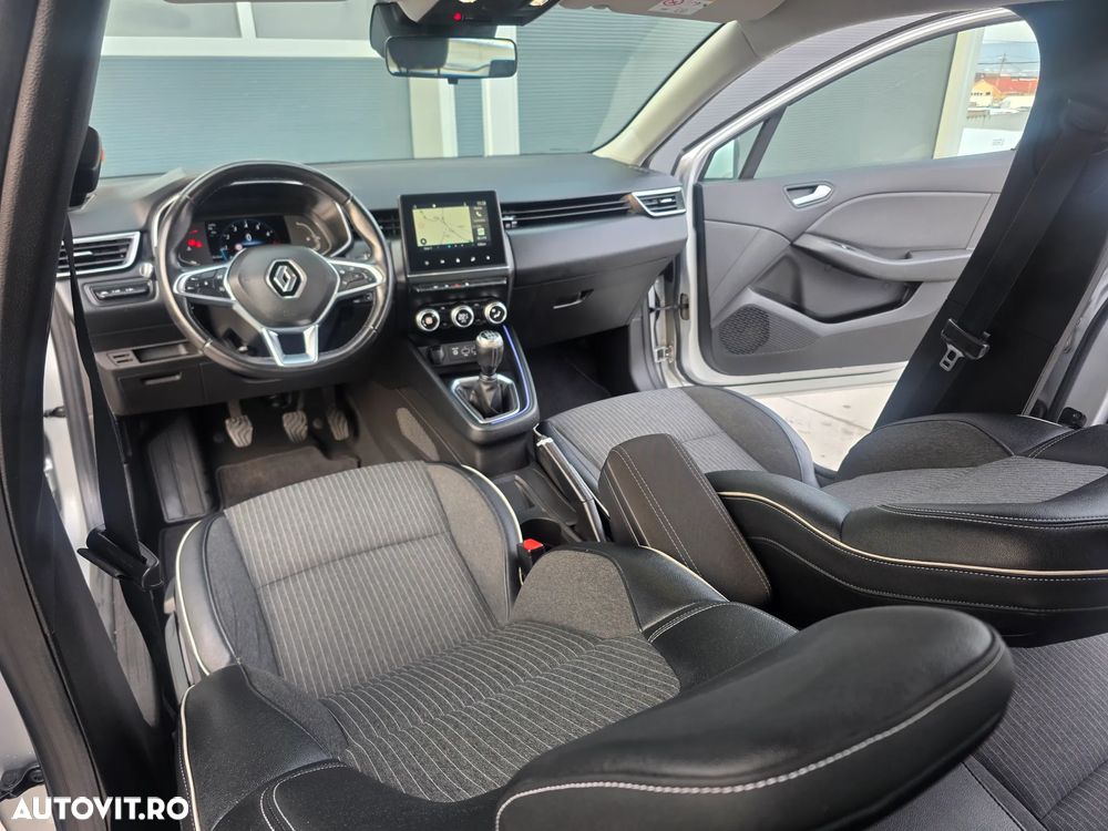 Renault Clio TCe 100 INTENS - 28