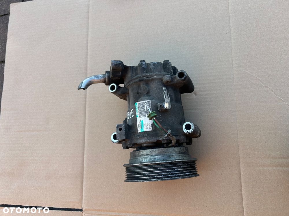 Nissan Juke I kompresor klimatyzacji 1.5 dci 8200953359 Clio IV Dacia Sandero II - 1