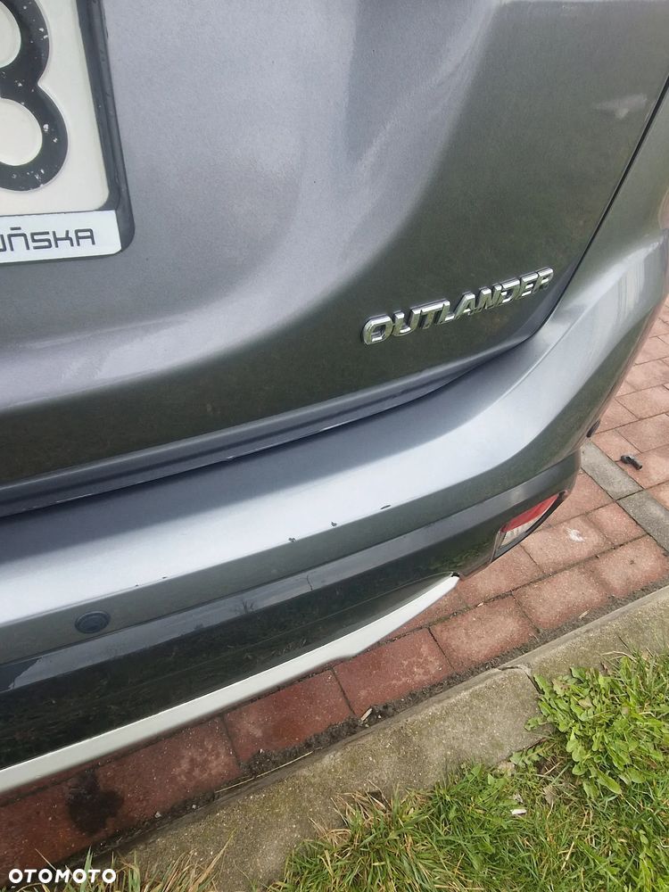 Mitsubishi Outlander 2.0 Intense + 2WD - 12