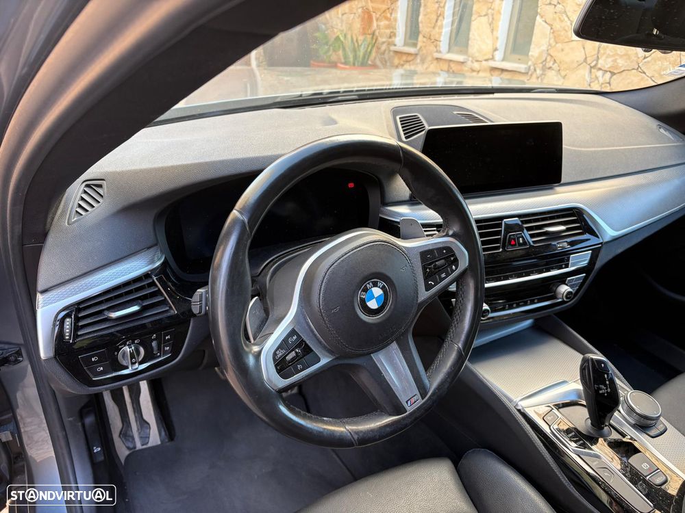 BMW 530 e iPerformance — fotografia 7