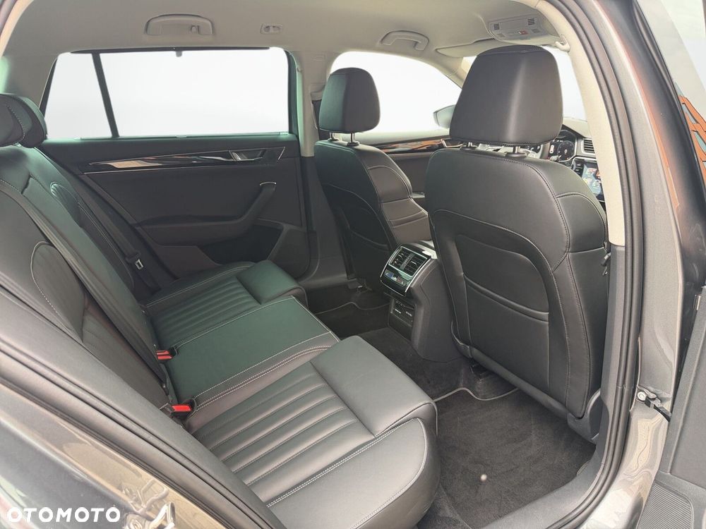 Skoda Superb 2.0 TDI SCR L&K DSG - 41