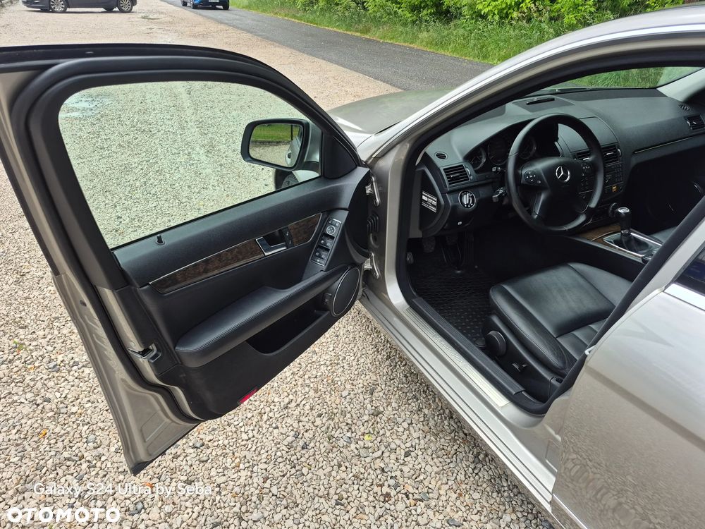 Mercedes-Benz Klasa C 280 Elegance Sport Edition - 10