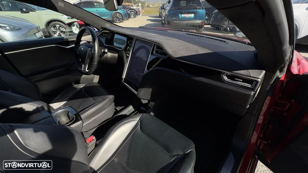 Tesla Model S 85D - 18