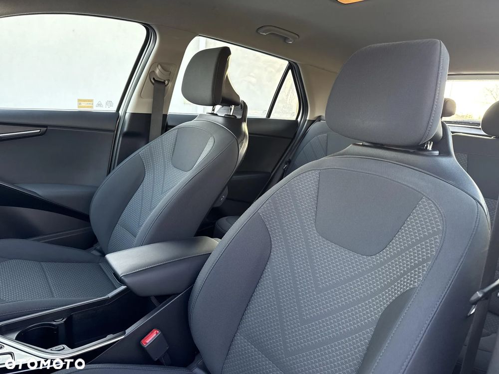 Kia Niro 1.6 GDI Hybrid M - 12