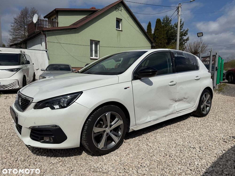 Peugeot 308 - 8
