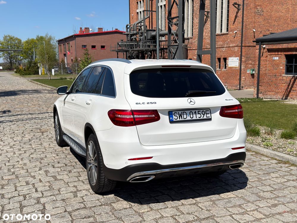 Mercedes-Benz GLC 250 4-Matic - 11