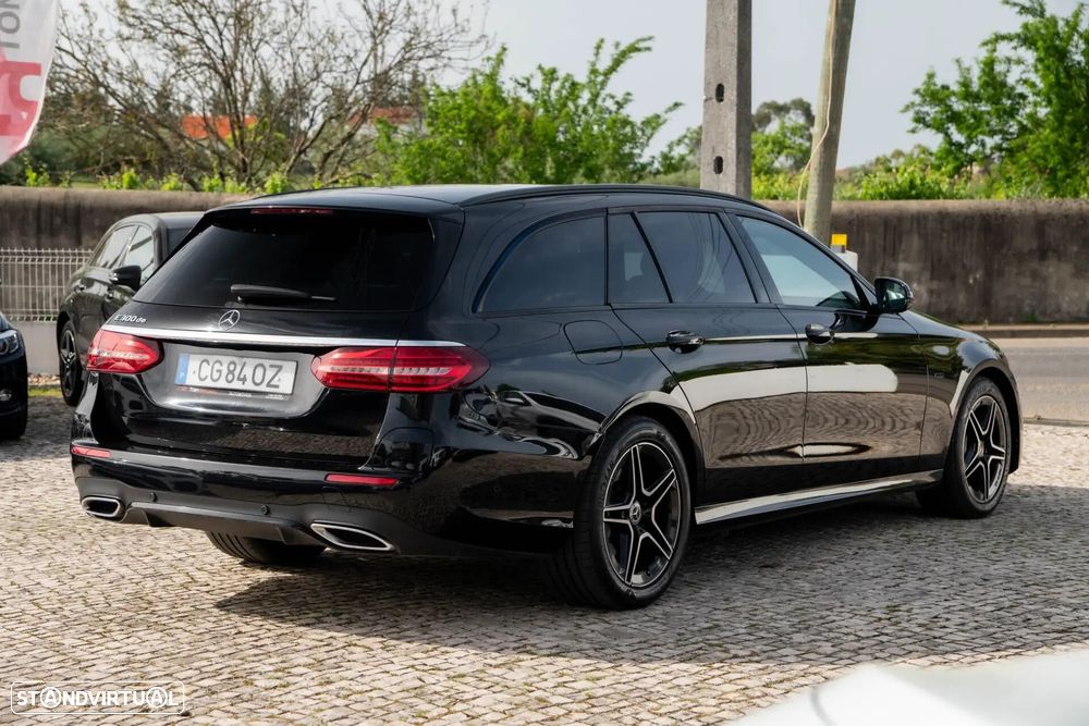 Mercedes-Benz E 300 - 4
