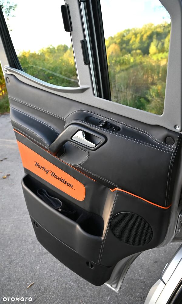 Mercedes-Benz Sprinter - 21