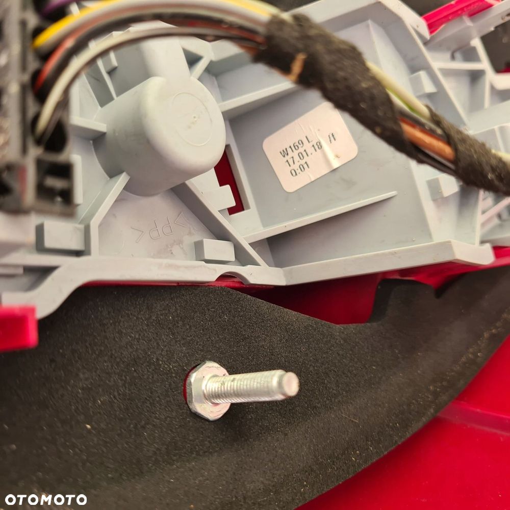 mercedes a w169 tylna lampa lewa+prawa - 6