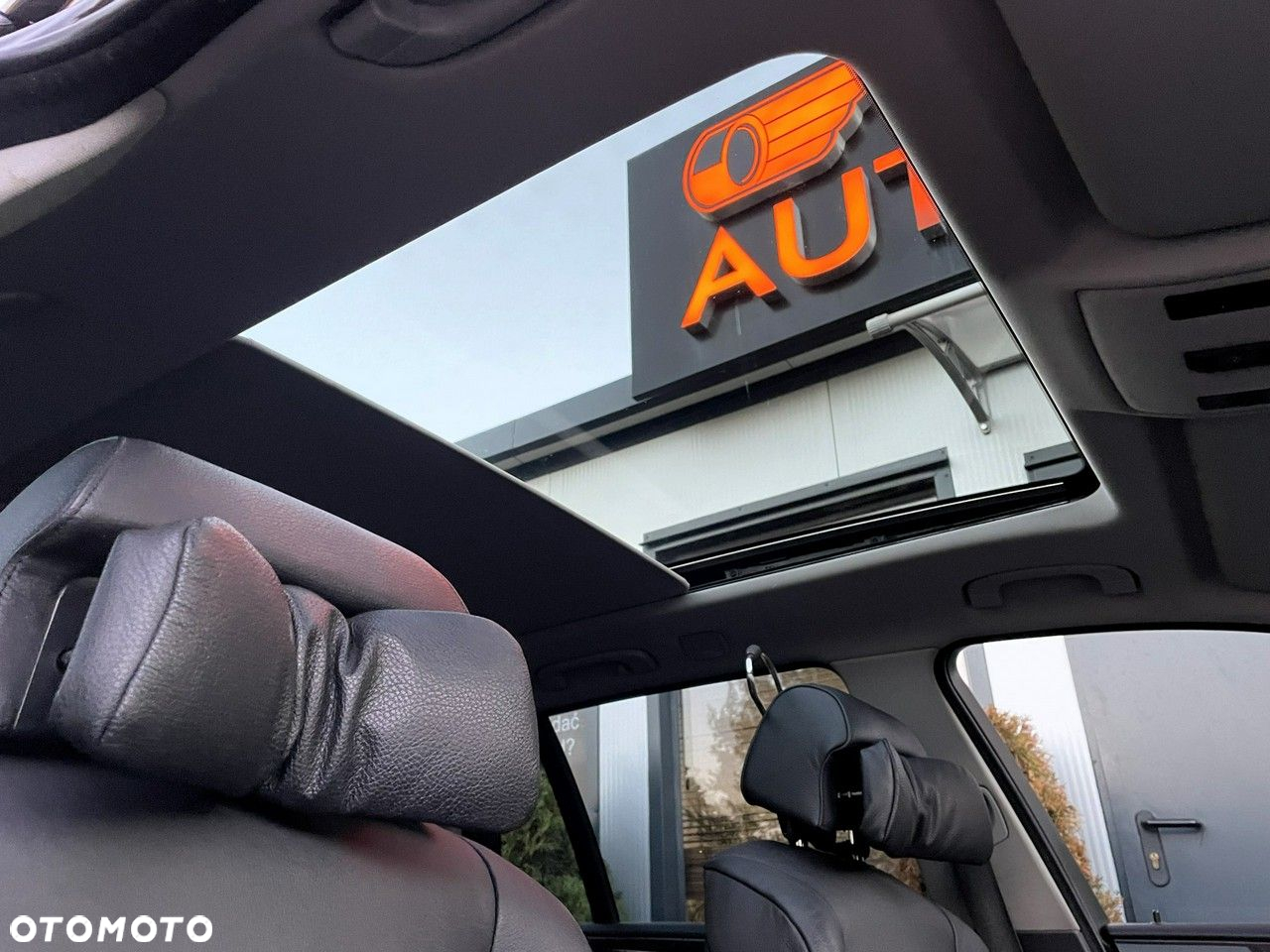 BMW Seria 5 520d Touring - 31