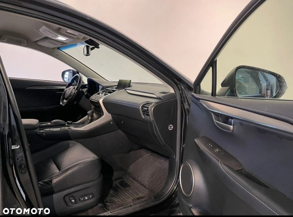 Lexus NX - 15