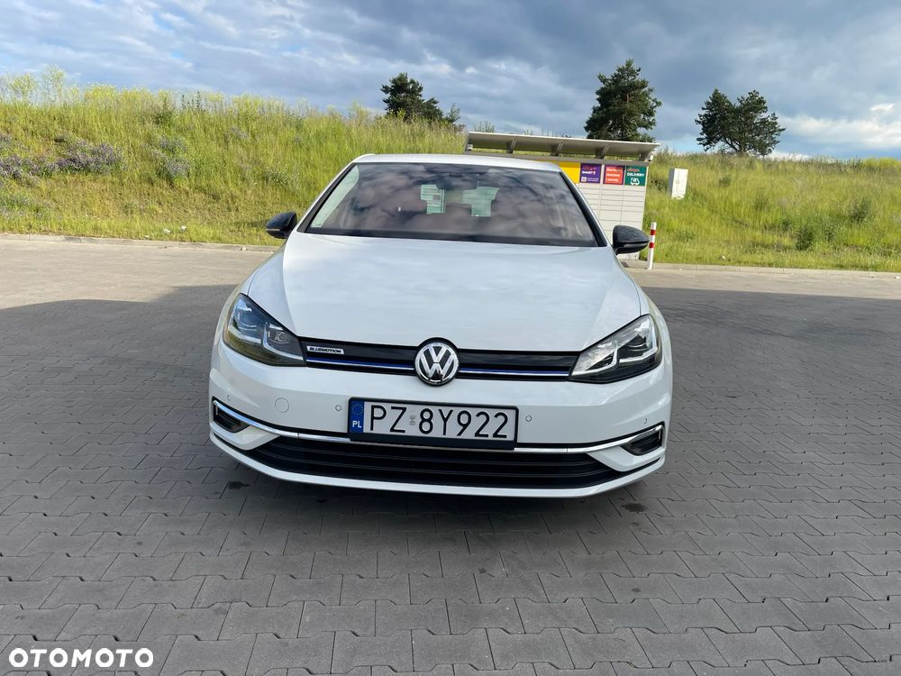 Volkswagen Golf 1.5 TSI ACT OPF BlueMotion Comfortline - 4