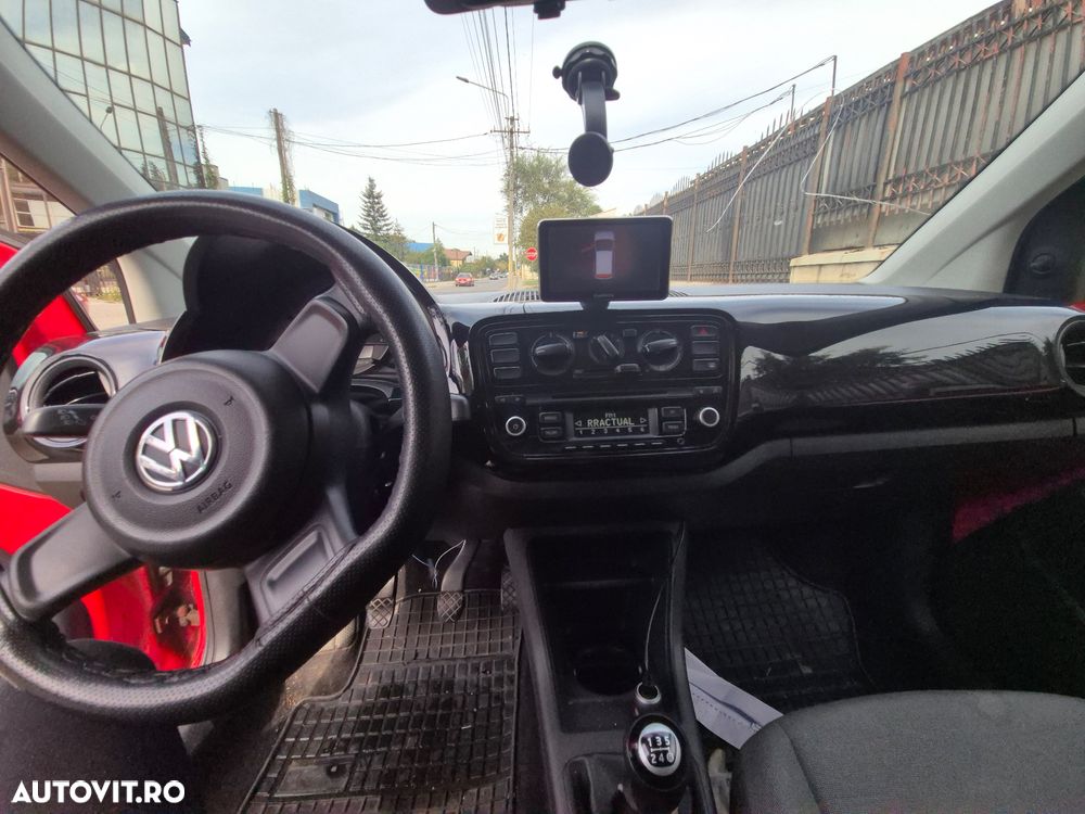 Volkswagen up! 1.0 BMT High - 12