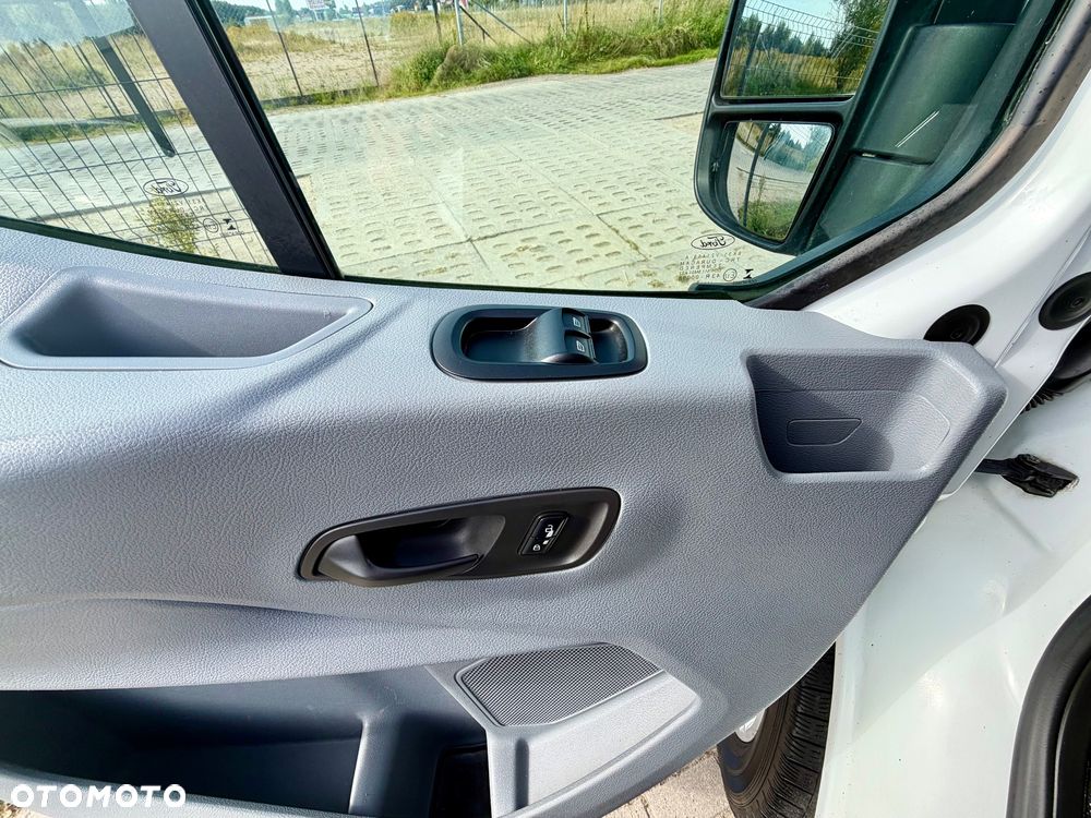 Ford Transit - 5