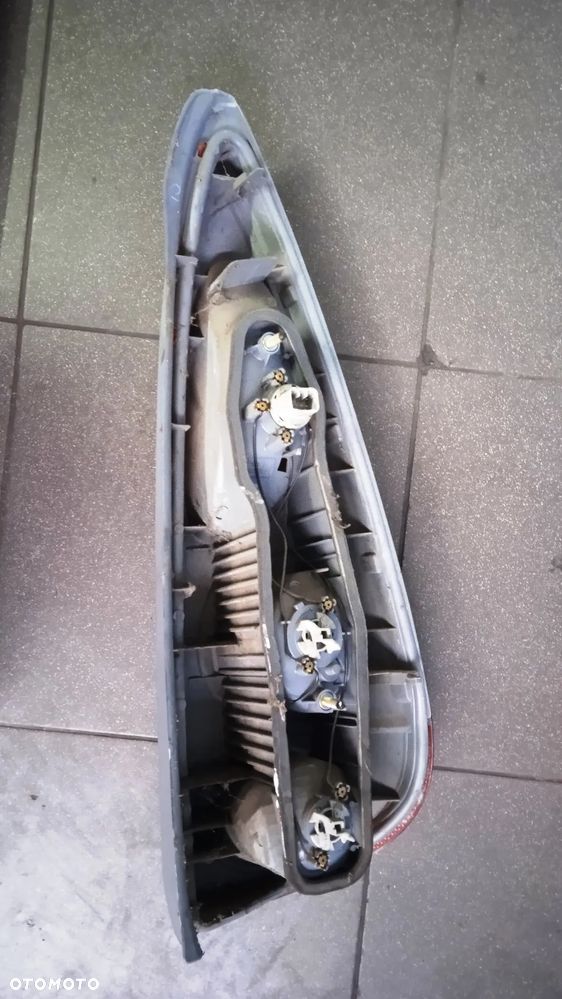 Lampa lewa prawa tył Toyota Yaris Verso 1.3 Benzyna VVT-i 2002 - 7