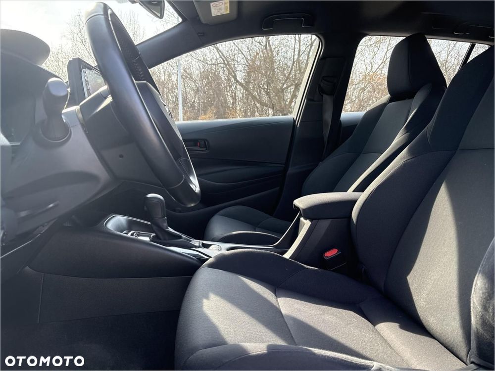 Toyota Corolla 1.8 Hybrid Active - 17