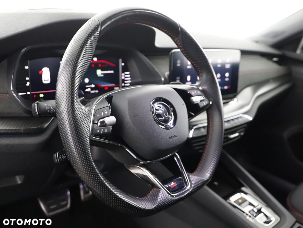 Skoda Octavia 2.0 TDI RS DSG - 14