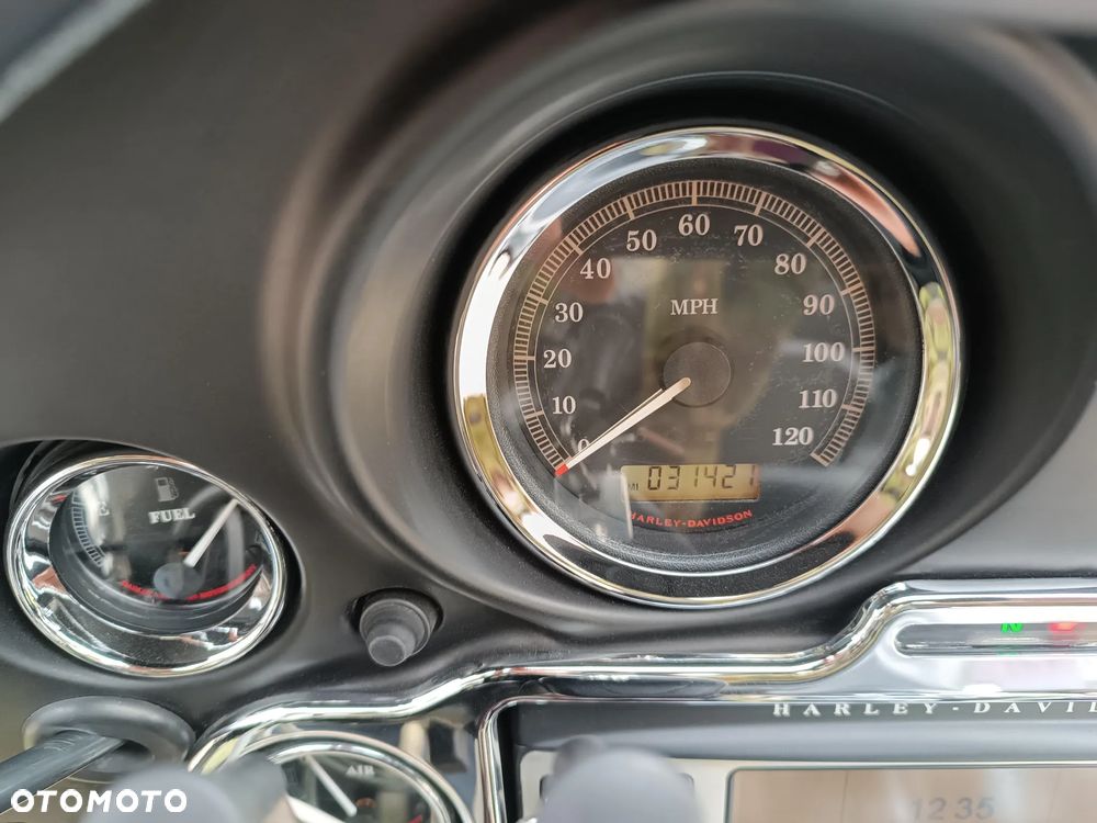 Harley-Davidson FLHTCU Ultra - 17