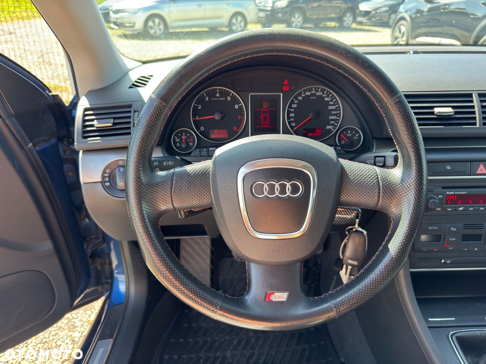 Audi A4 Avant 2.0 T FSI - 24