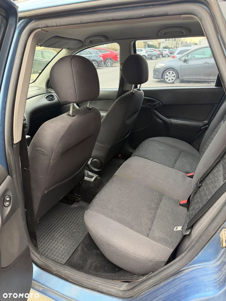 Ford Focus 1.6 X100 - 11