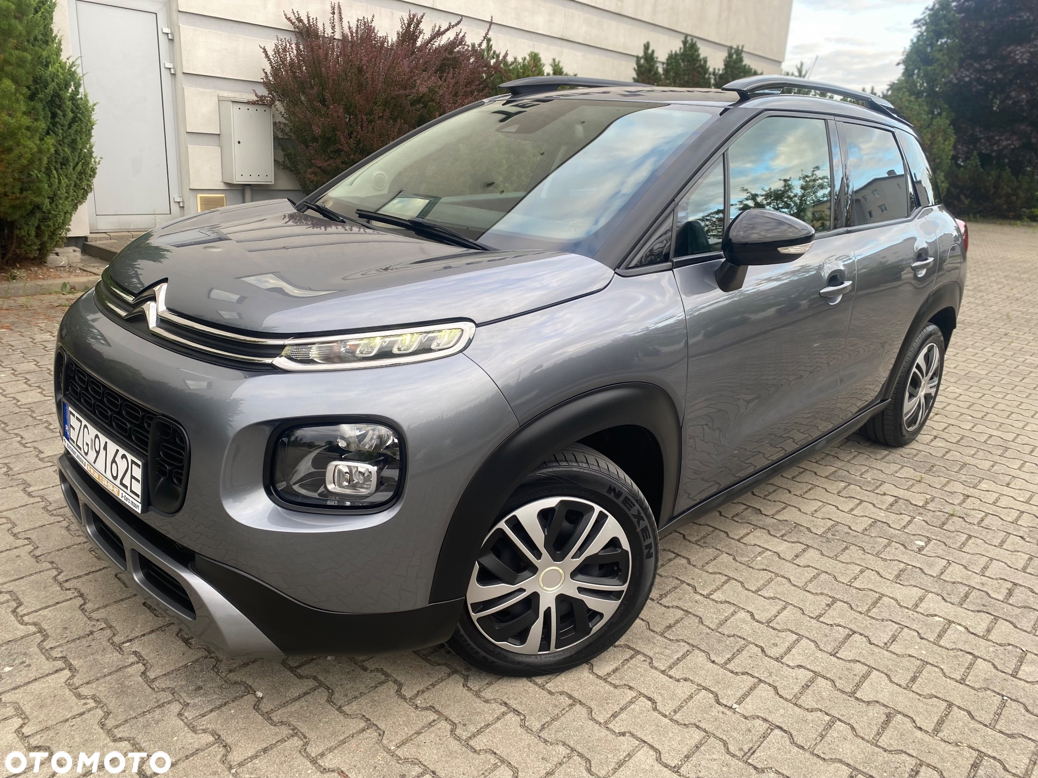 Citroën C3 Aircross 1.6 BlueHDi Shine S&S - 2