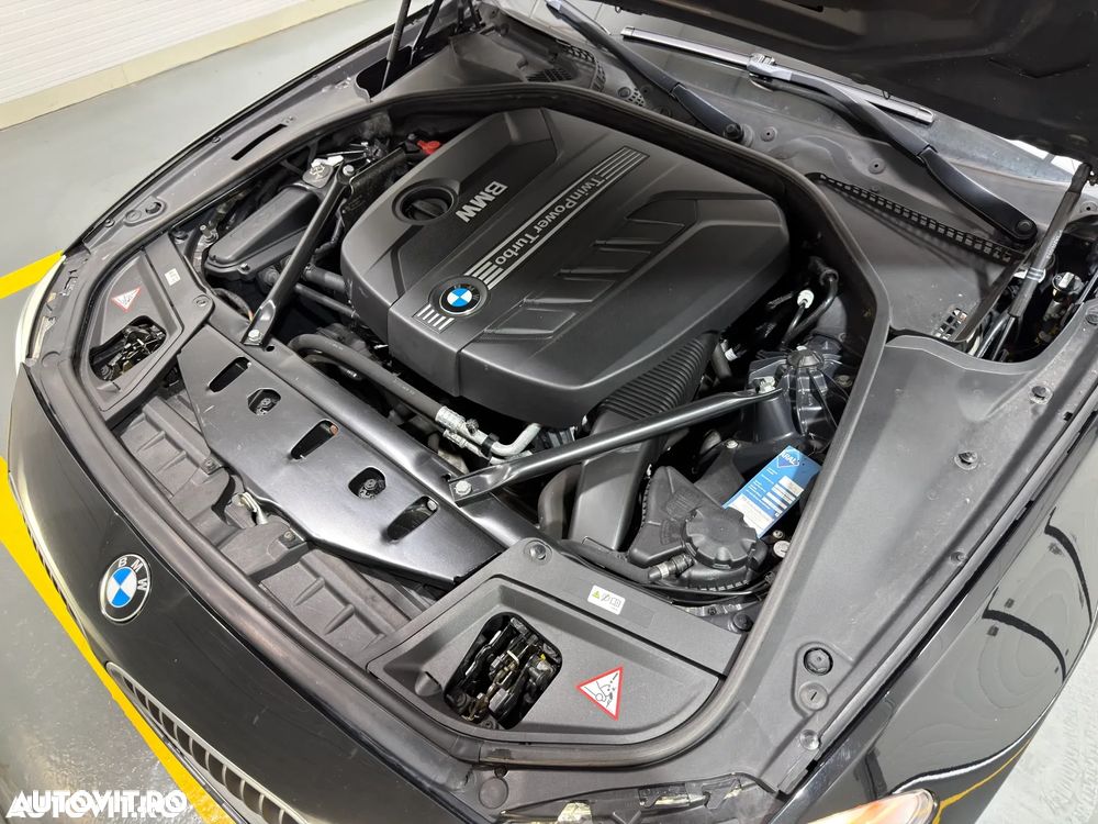 BMW Seria 5 520d Aut. - 39