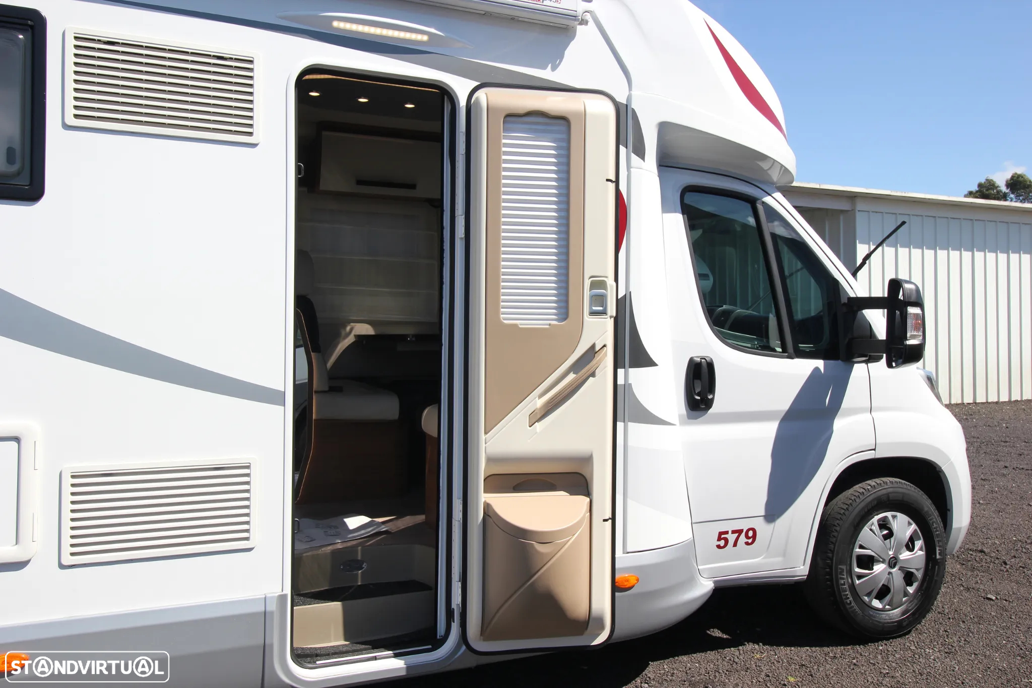 Elnagh Baron 579 *CAMA CENTRAL + BASCULANTE* - 2