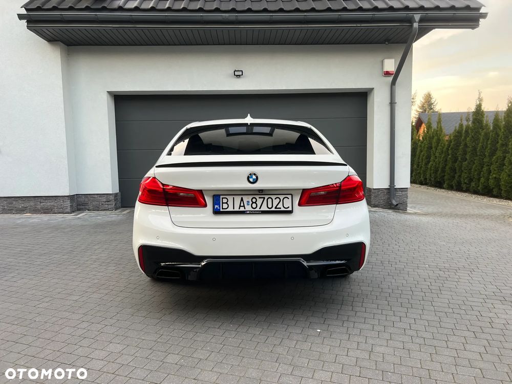 BMW Seria 5 530i xDrive M Sport sport - 9