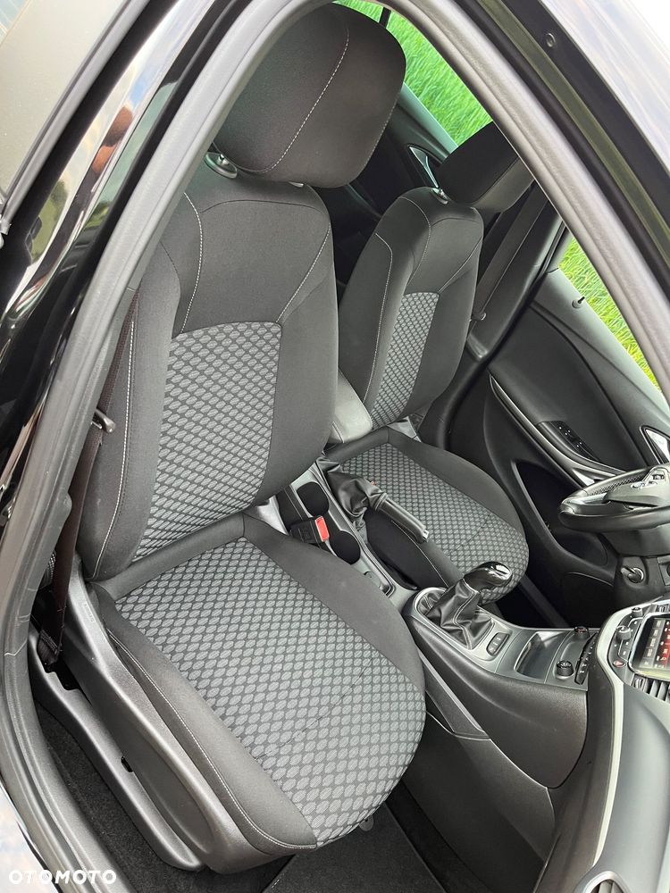 Opel Astra 1.4 Turbo Active - 19