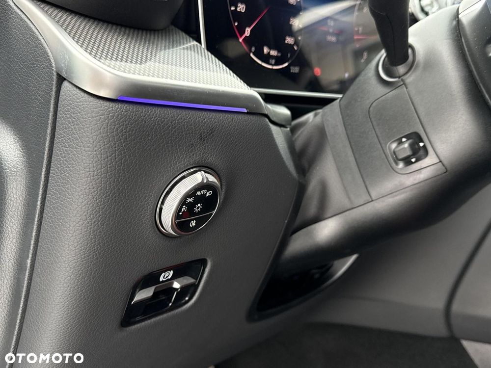 Mercedes-Benz GLC - 11