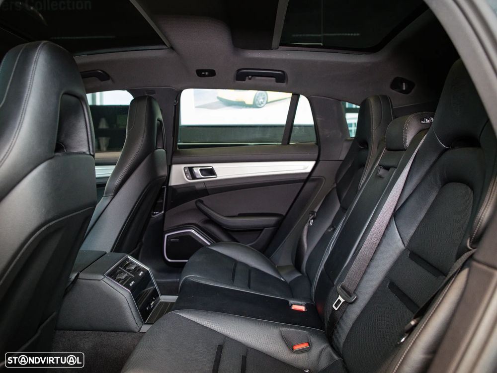 Porsche Panamera Sport Turismo 4 E-Hybrid Platinum Edition PDLS - 31