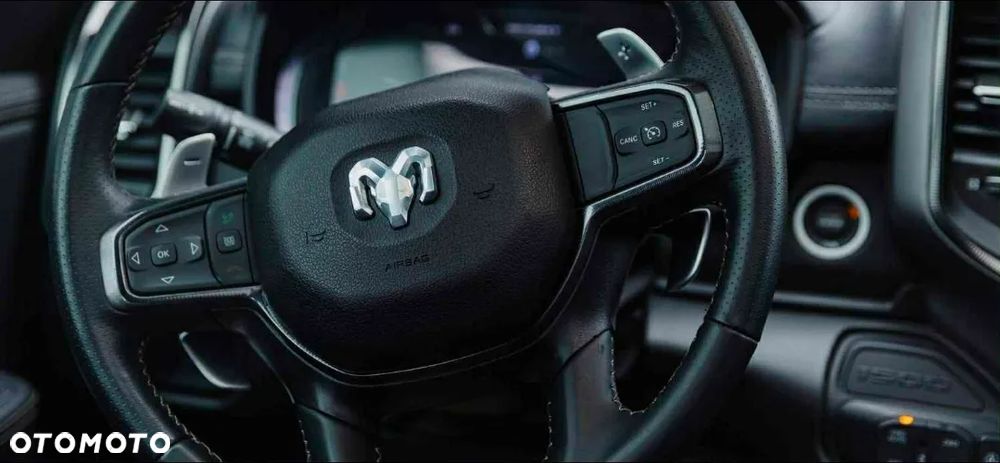 Dodge RAM 1500 5.7 4x4 - 10