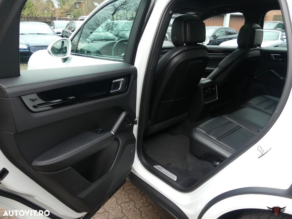 Porsche Cayenne E-Hybrid Tiptronic S - 19