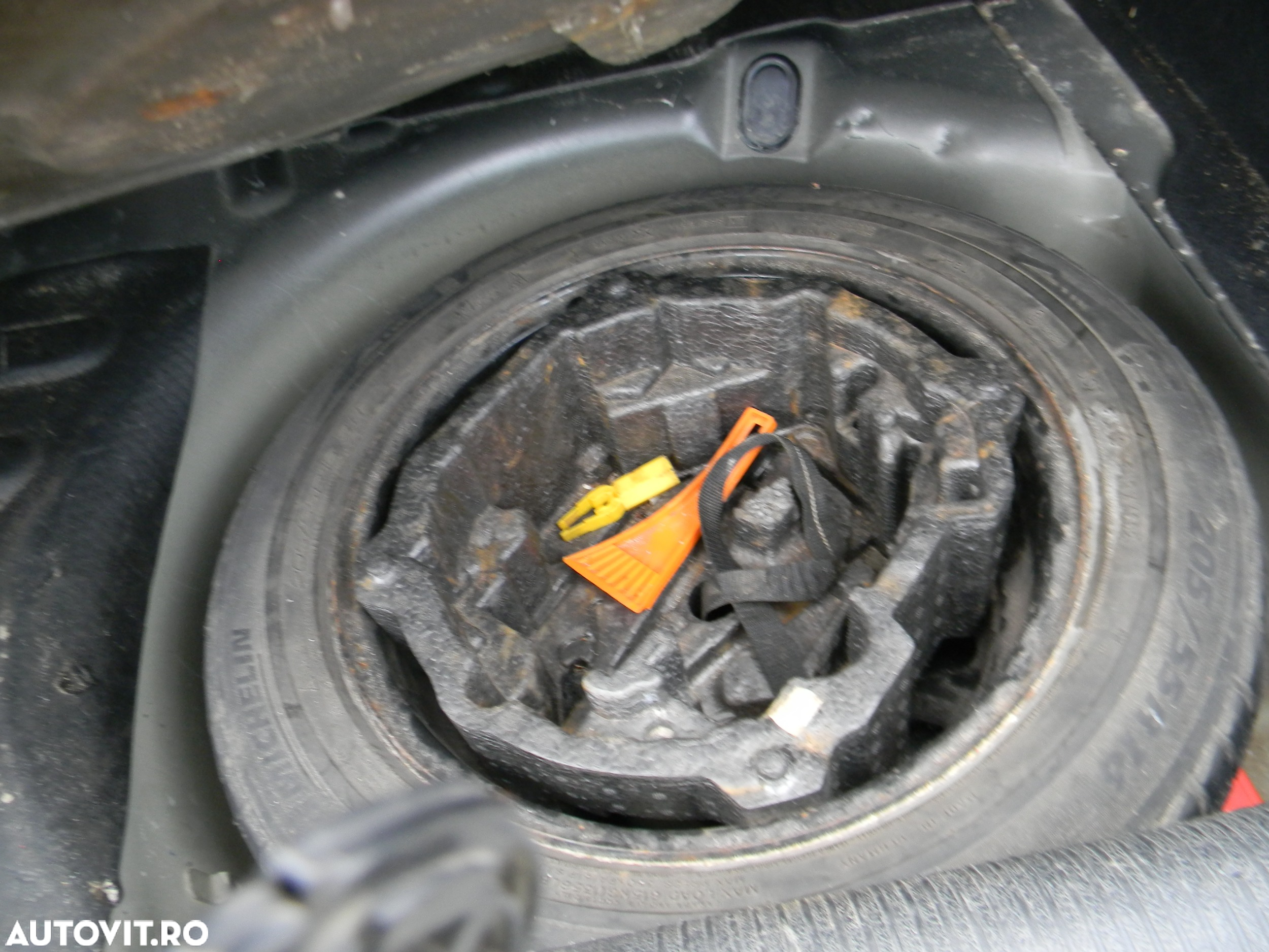 Dezmembrari  Peugeot 407  2004  > 0000 1.8 Benzina - 24