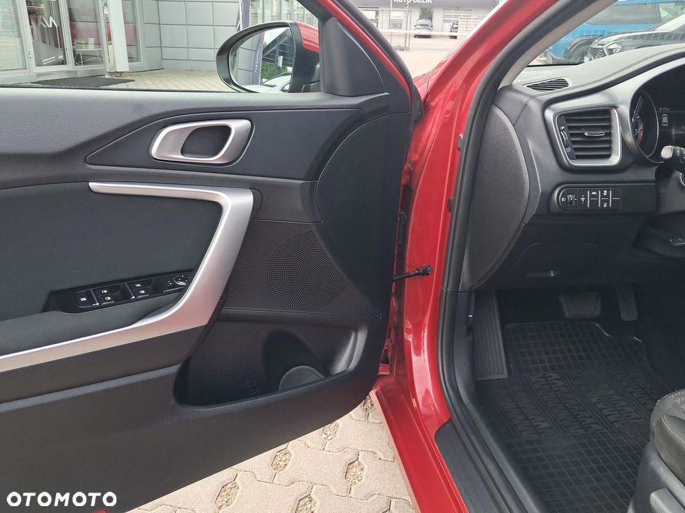 Kia Ceed 1.5 T-GDI M DCT - 10