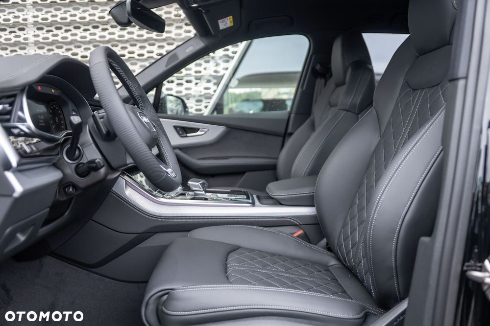 Audi Q7 TFSI e PHEV 360 kW Quattro S Line Tiptr - 16