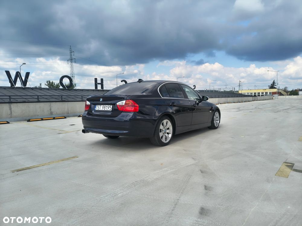 BMW Seria 3 330xi - 13