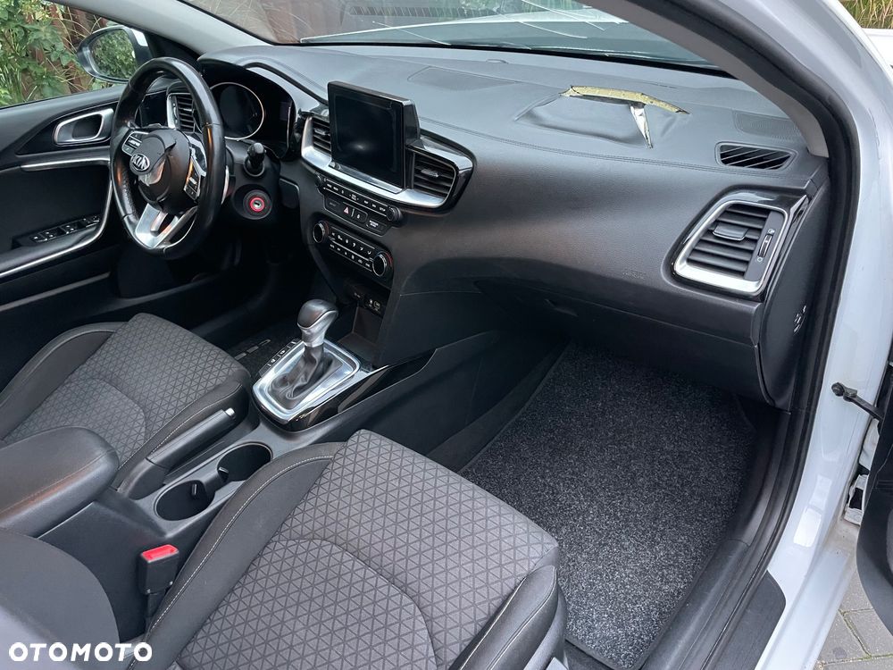 Kia Ceed 1.4 T-GDI DCT OPF Spirit - 12