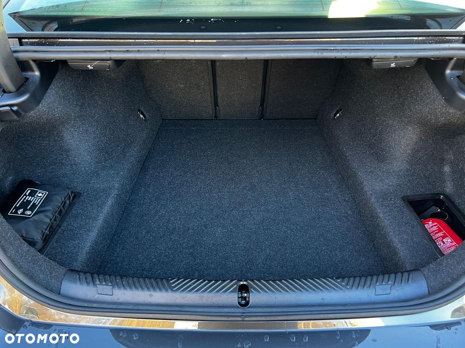 BMW Seria 5 520d mHEV M Sport - 29