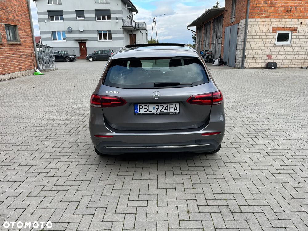 Mercedes-Benz Klasa B 180 d 7G-DCT - 4