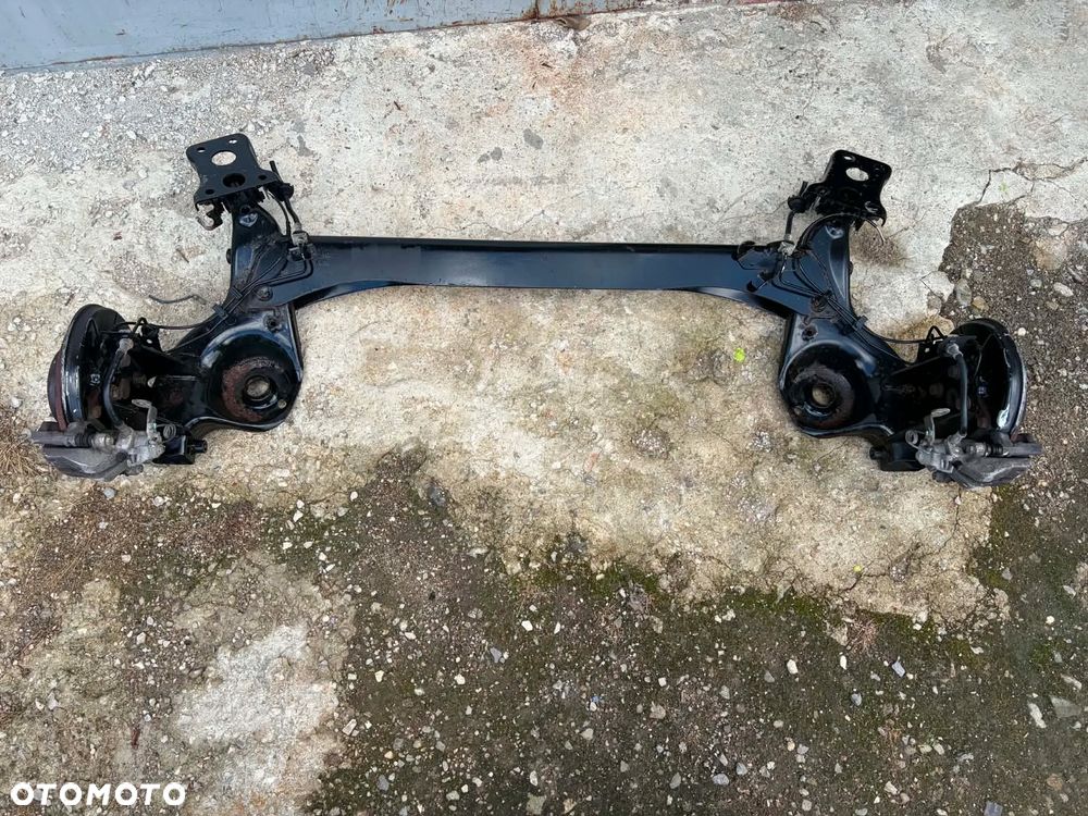 Tylna belka OŚ lancia delta 3 III Fiat Bravo 2 II komplet z zaciskami Orginał - 1