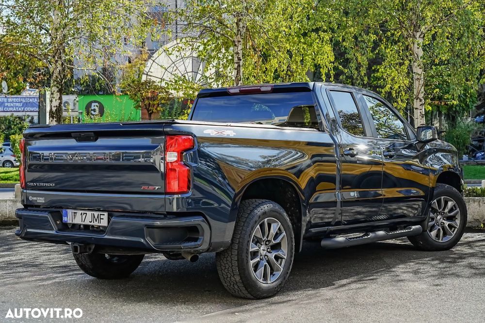 Chevrolet Silverado - 9