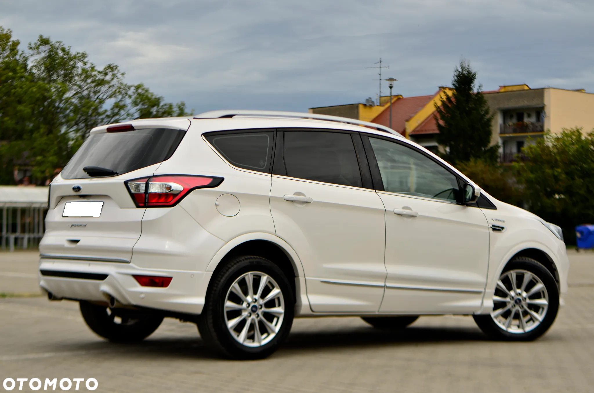 Ford Kuga 2.0 TDCi 2x4 Vignale - 11