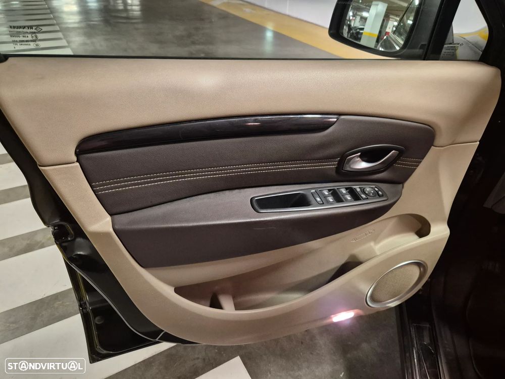 Renault Grand Scénic 1.5 dCi Luxe 7L - 16