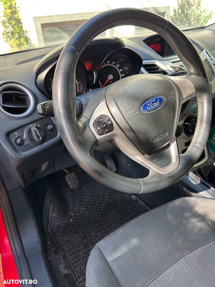 Ford Fiesta 1.25i Ambiente - 11