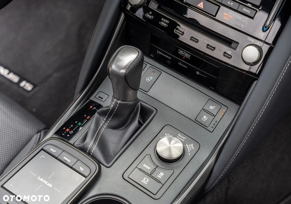 Lexus Inny - 19