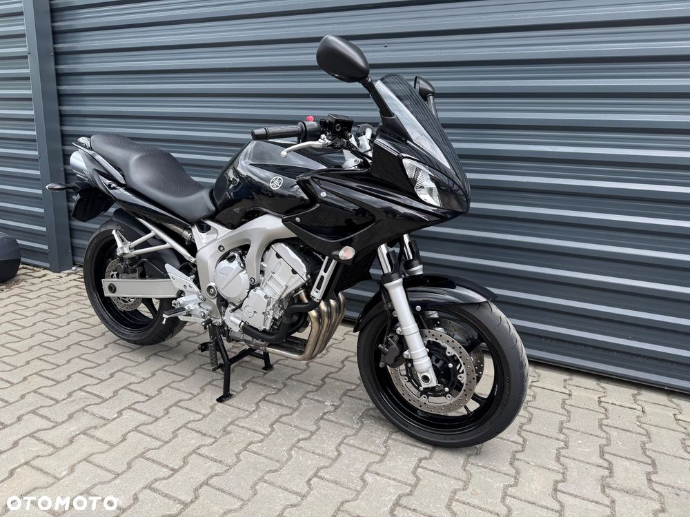 Yamaha FZ6
