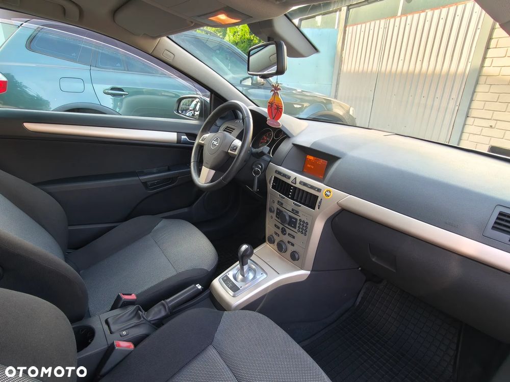 Opel Astra 1.6 111 EasyTronic - 26