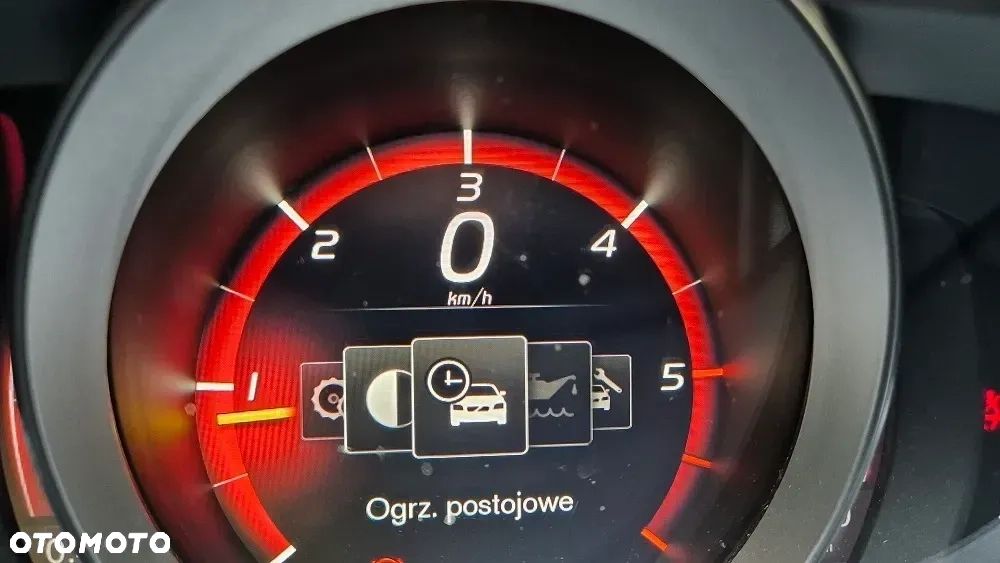 Volvo V40 D2 Momentum - 8