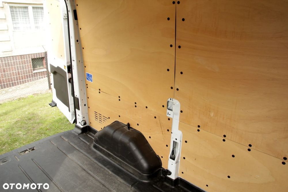 Ford Transit - 15